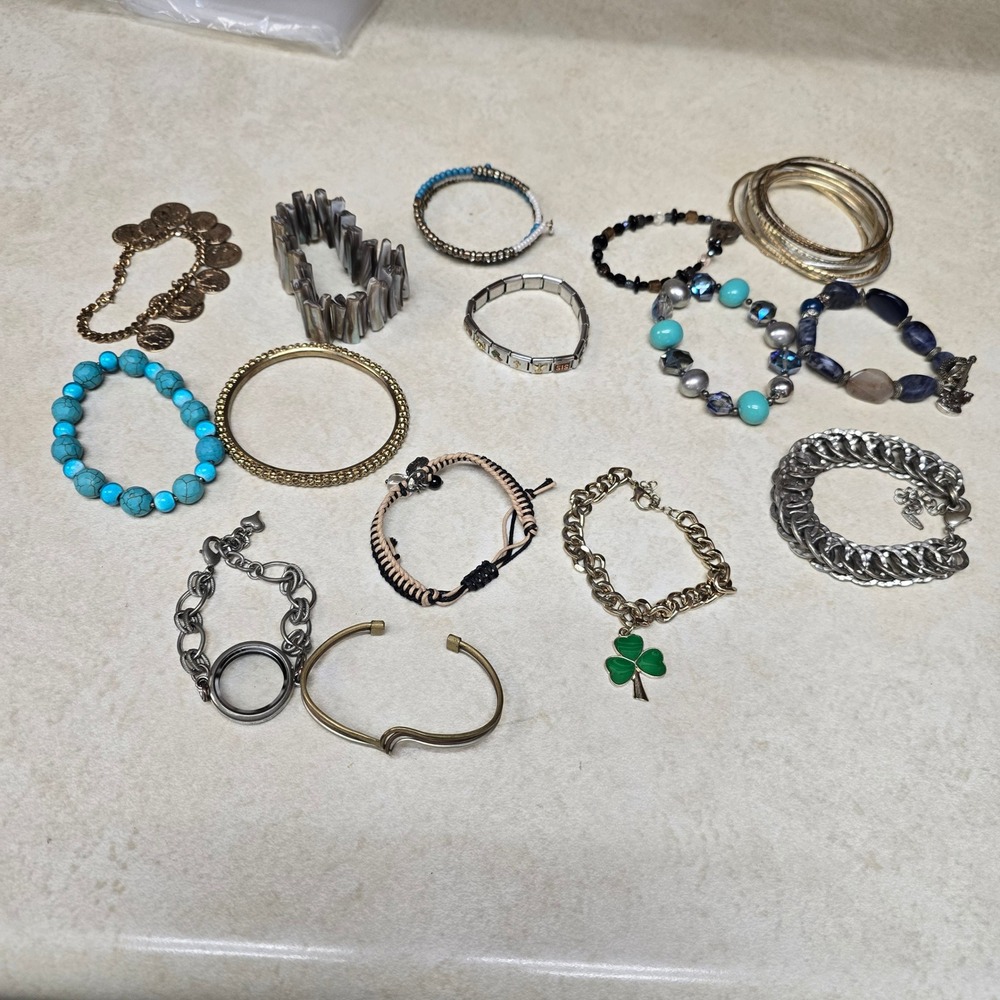 Assorted Fashion Bracelet Lot 15pc Italian Charm Beaded Boho Bangle Silver Gold